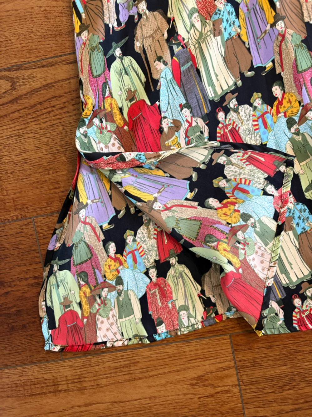 Natori Dynasty “Crowded City” Zip Caftan | XL - Picture 5 of 9